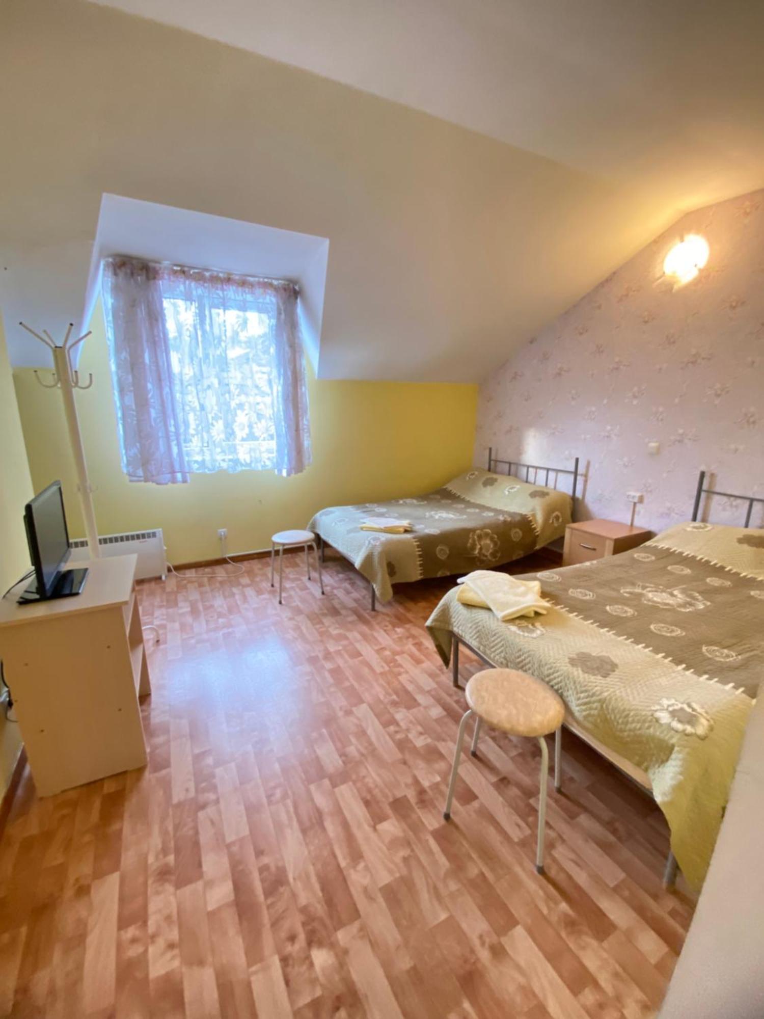 Osobyi Guest House Czołponata Zewnętrze zdjęcie